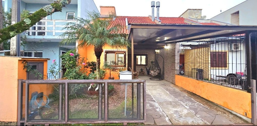 Casa, 4 dormitórios no bairro Aberta dos Morros em Porto Alegre para Comprar