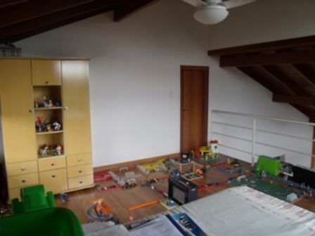 Casa à venda com 3 quartos, 300m², 1 suíte, 4 vagas, Estrada das Furnas no bairro Vila Nova em Porto Alegre