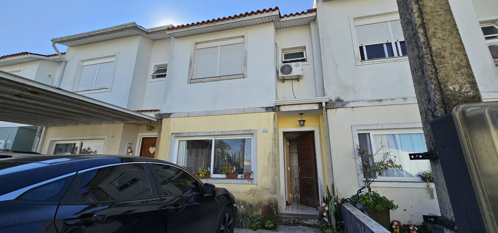 Casa de Condomínio à venda com 144m², 3 quartos, 1 suíte, 2 vagas no bairro Hípica em Porto Alegre