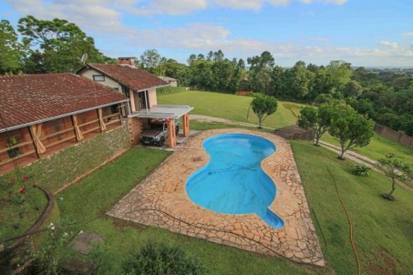 Chácara à venda com 4 quartos, 701m² - Foto 1