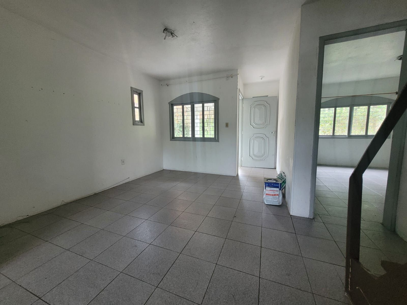 Casa com 5 Dormitórios, Salão de Festas e Terreno de 11,6 x 115m – Belém Velho