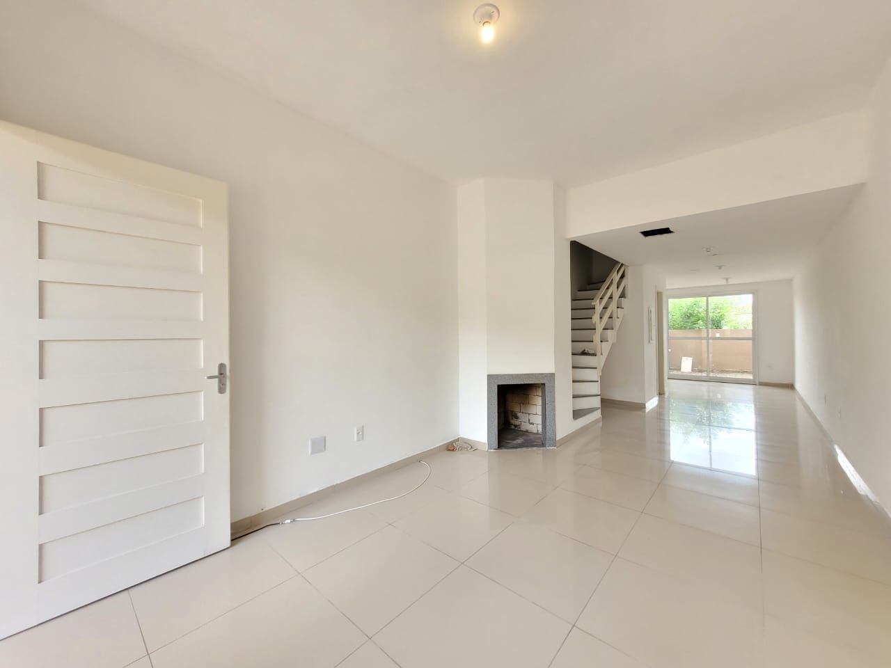 Casa 2 dormitórios, sendo 1 suíte/Hípica Boulevard