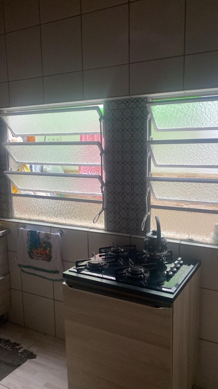Casa de Esquina à Venda na Restinga – Imóvel Dividido em Duas Residências — foto 4