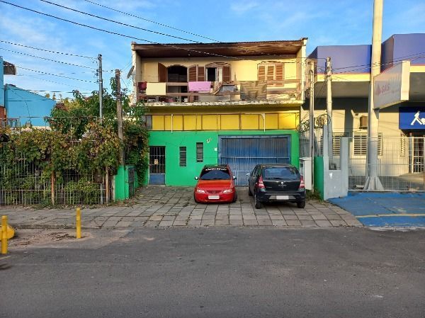 Prédio Comercial à venda , 300m², Rua Coronel Aparício Borges no bairro Glória em Porto Alegre