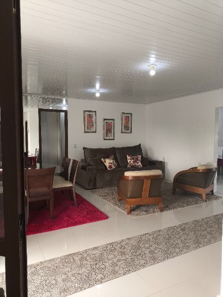 Casa à venda com 2 quartos, 109m² - Foto 4