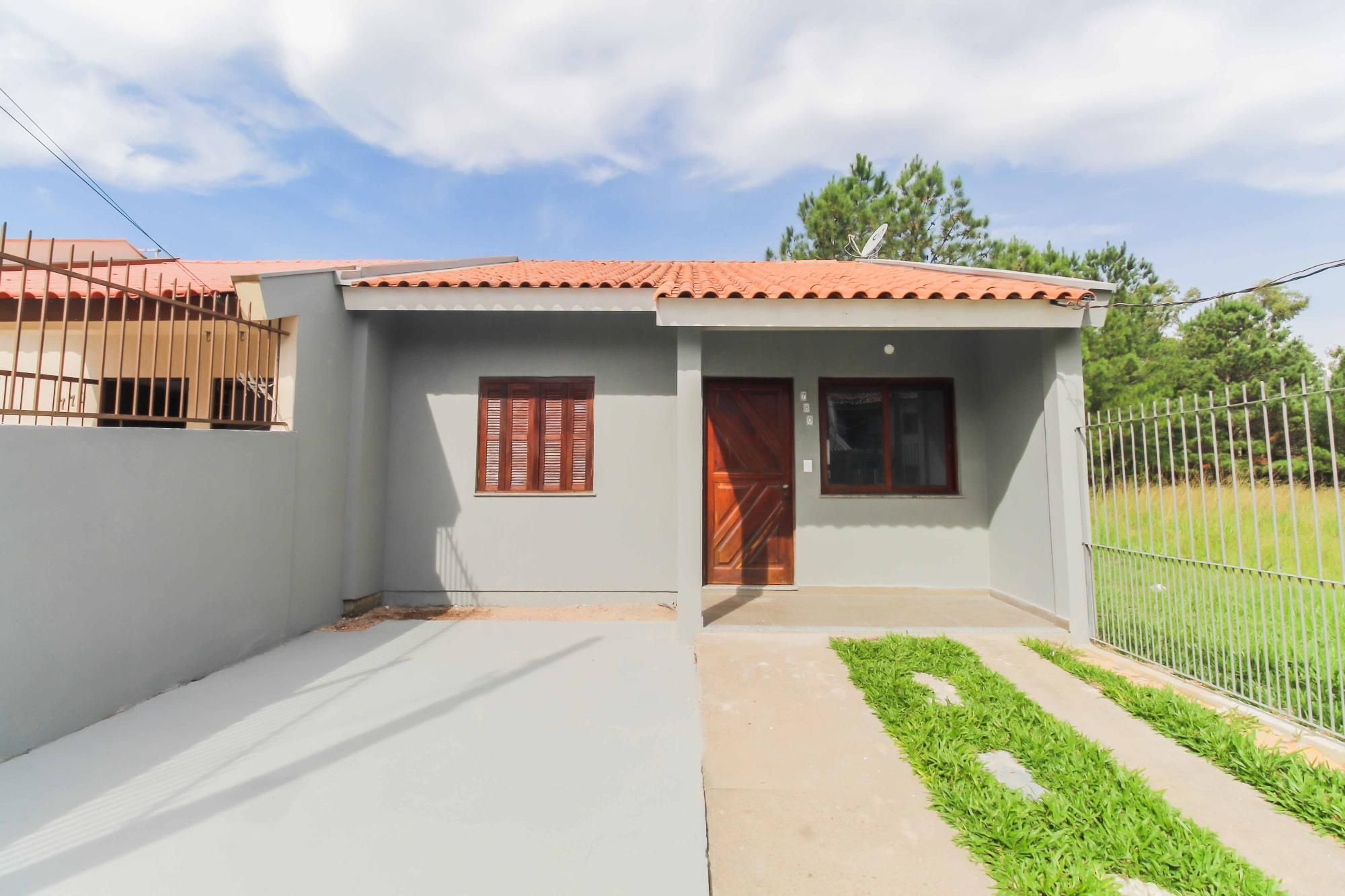 No bairro Hípica residência térrea com 2 dormitórios