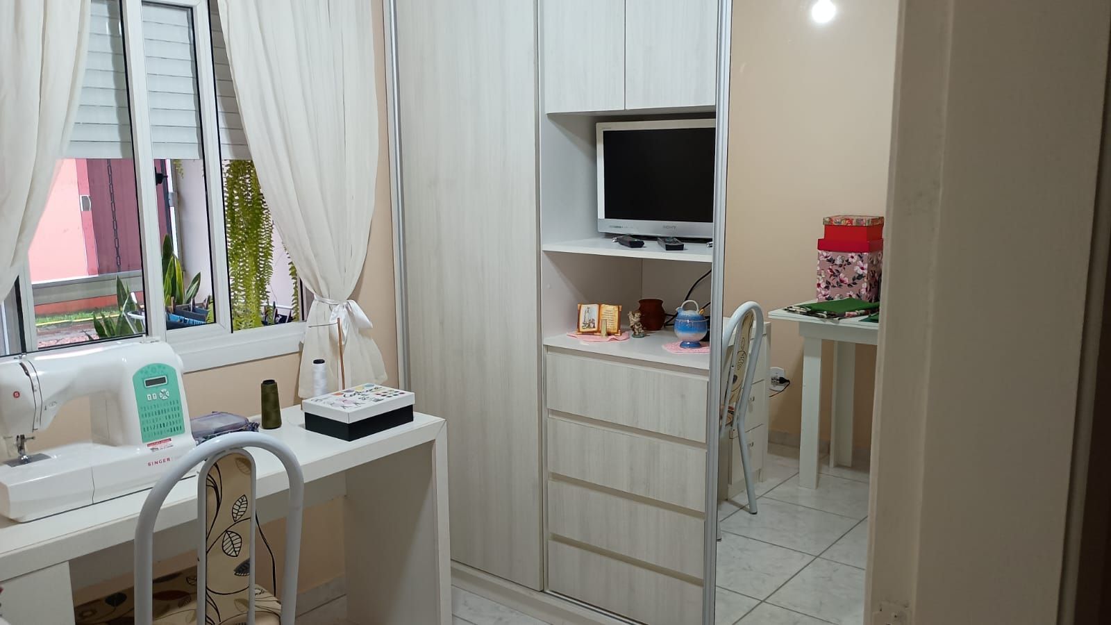 Excelente casa térrea, 2 dormitórios em condomínio. — foto 3