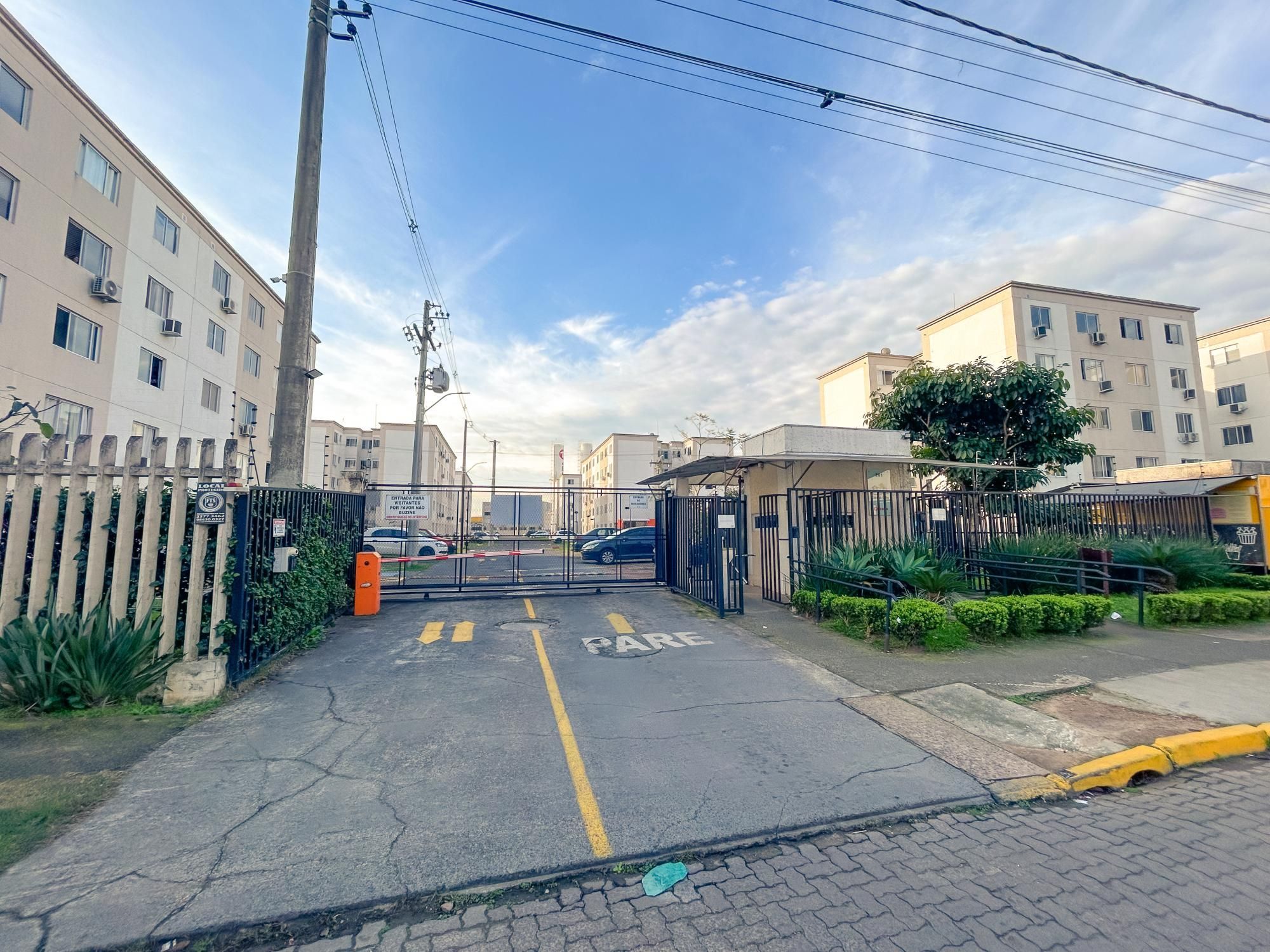 Lindo Apê de 2 Quartos Reformado e Mobiliado – Pronto para Morar!