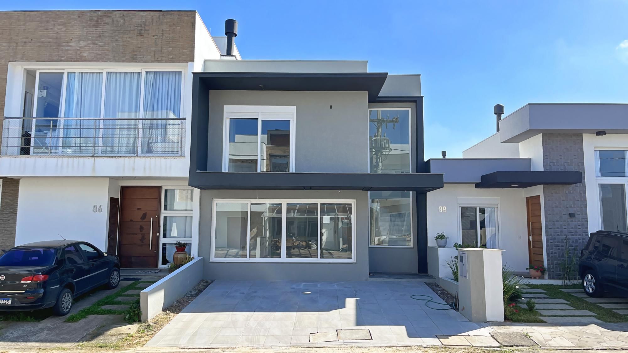 Casa de Condomínio à venda com 180m², 4 quartos, 1 suíte, 2 vagas no bairro Aberta dos Morros em Porto Alegre