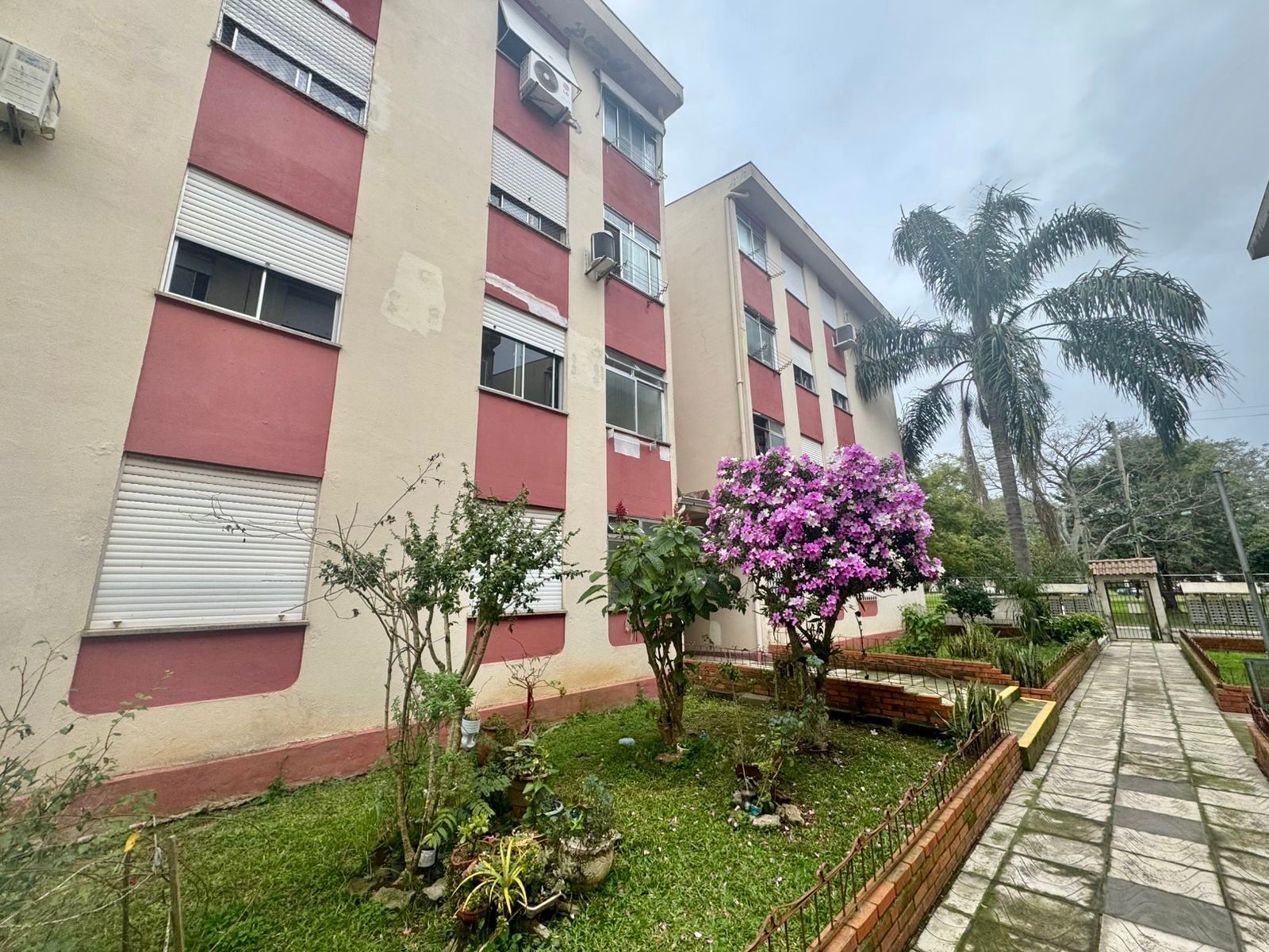 Apartamento à venda com 59m², 3 quartos, 1 vaga no bairro Vila Nova em Porto Alegre