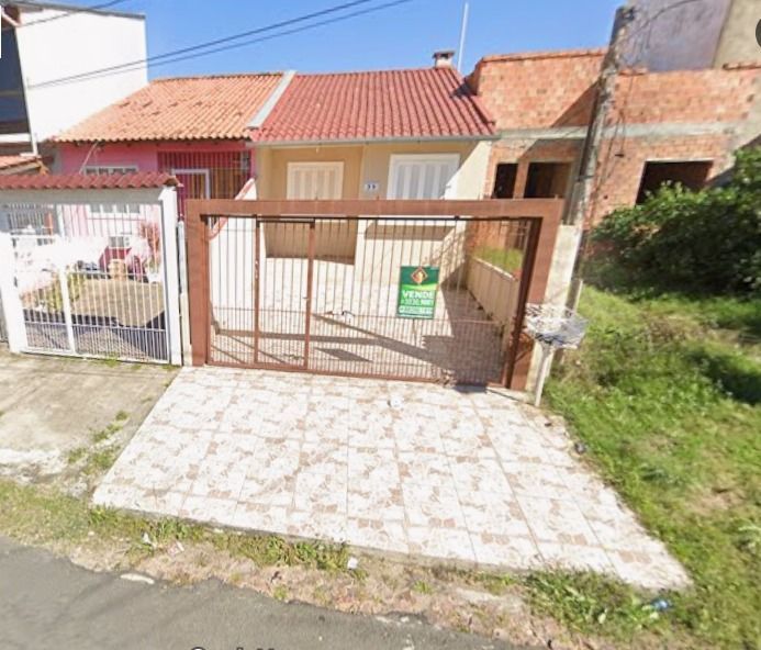 Casa 2 dormitórios no bairro Hípica