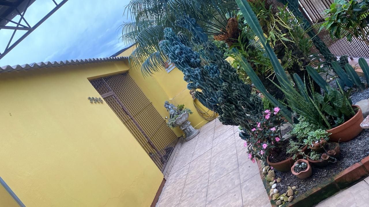 Casa de Esquina à Venda na Restinga – Imóvel Dividido em Duas Residências — foto 2