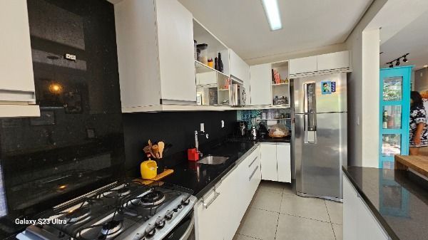 Casa à venda com 3 quartos, 119m² - Foto 11