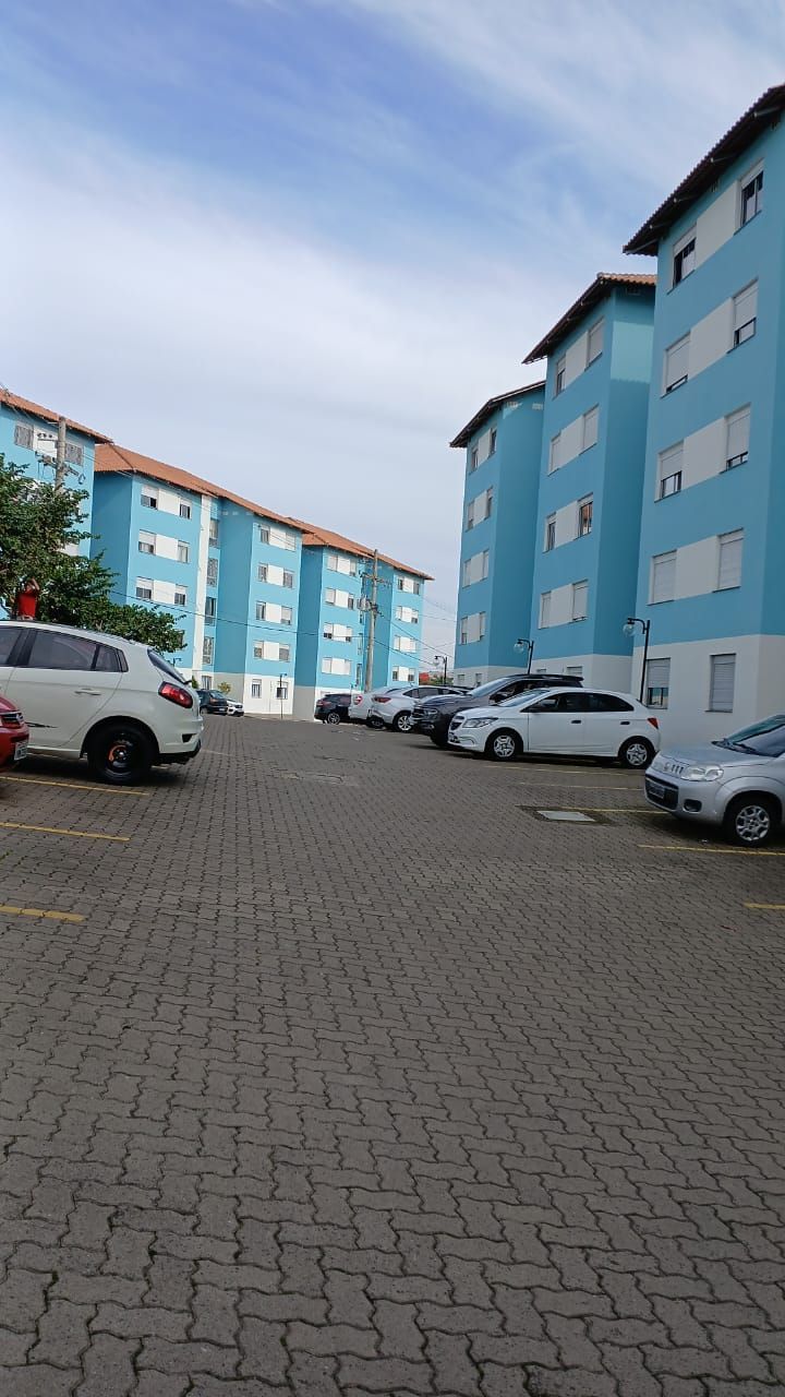 Apartamento à venda com 55m², 2 quartos, 1 vaga no bairro Vila Nova em Porto Alegre