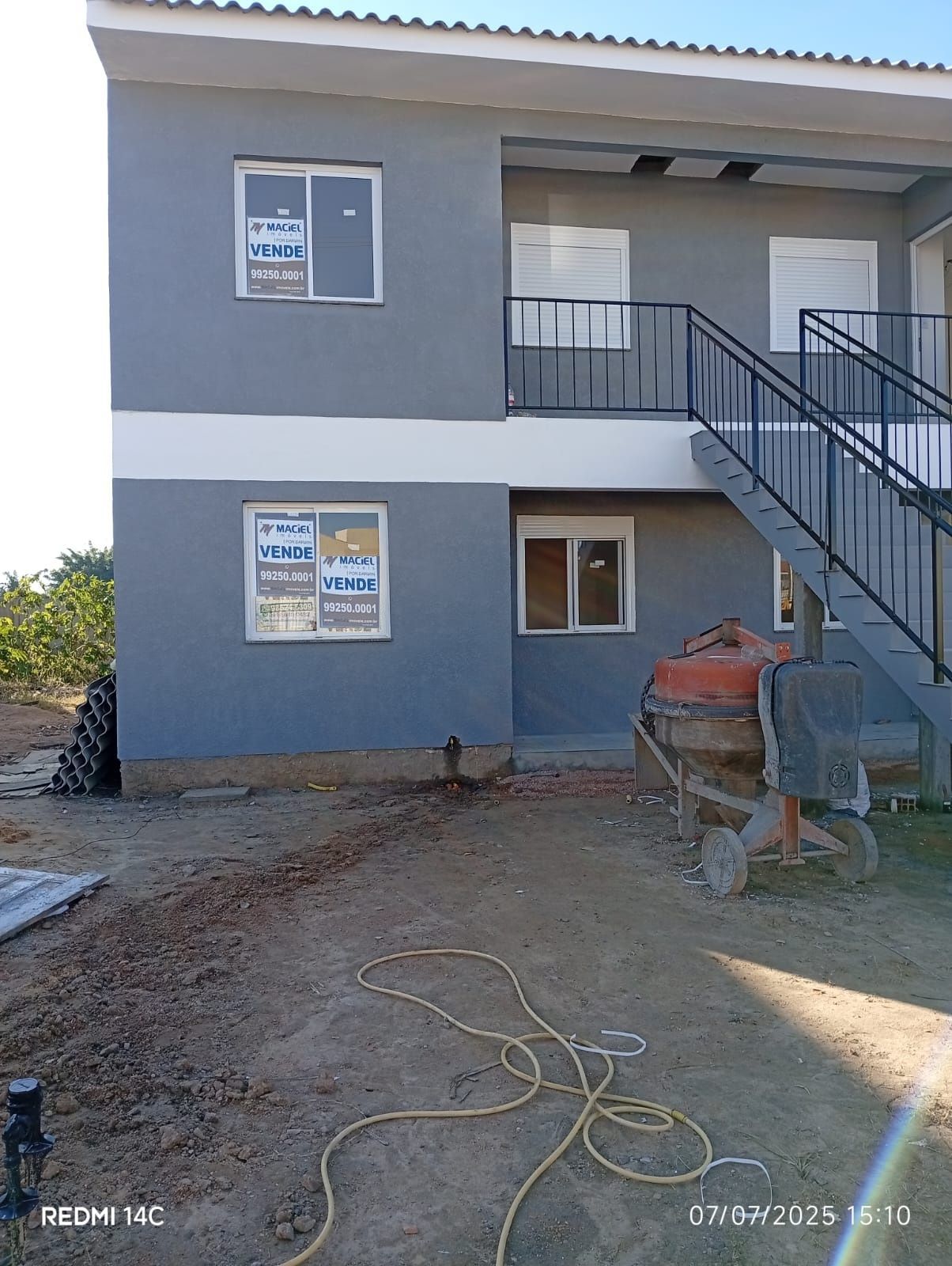Casa à venda com 44m², 2 quartos, 1 vaga no bairro Hípica em Porto Alegre