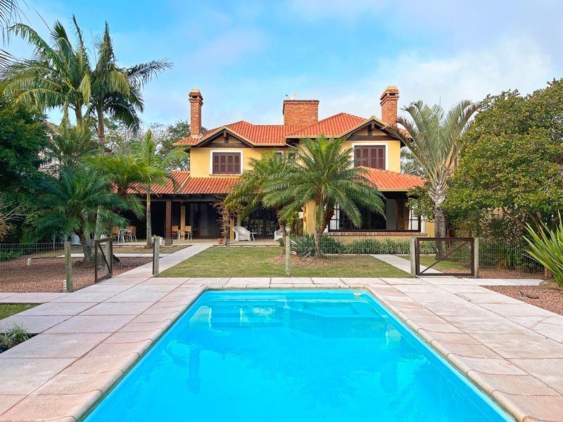 Casa de Condomínio à venda com 3 quartos, 379m² - Foto 1