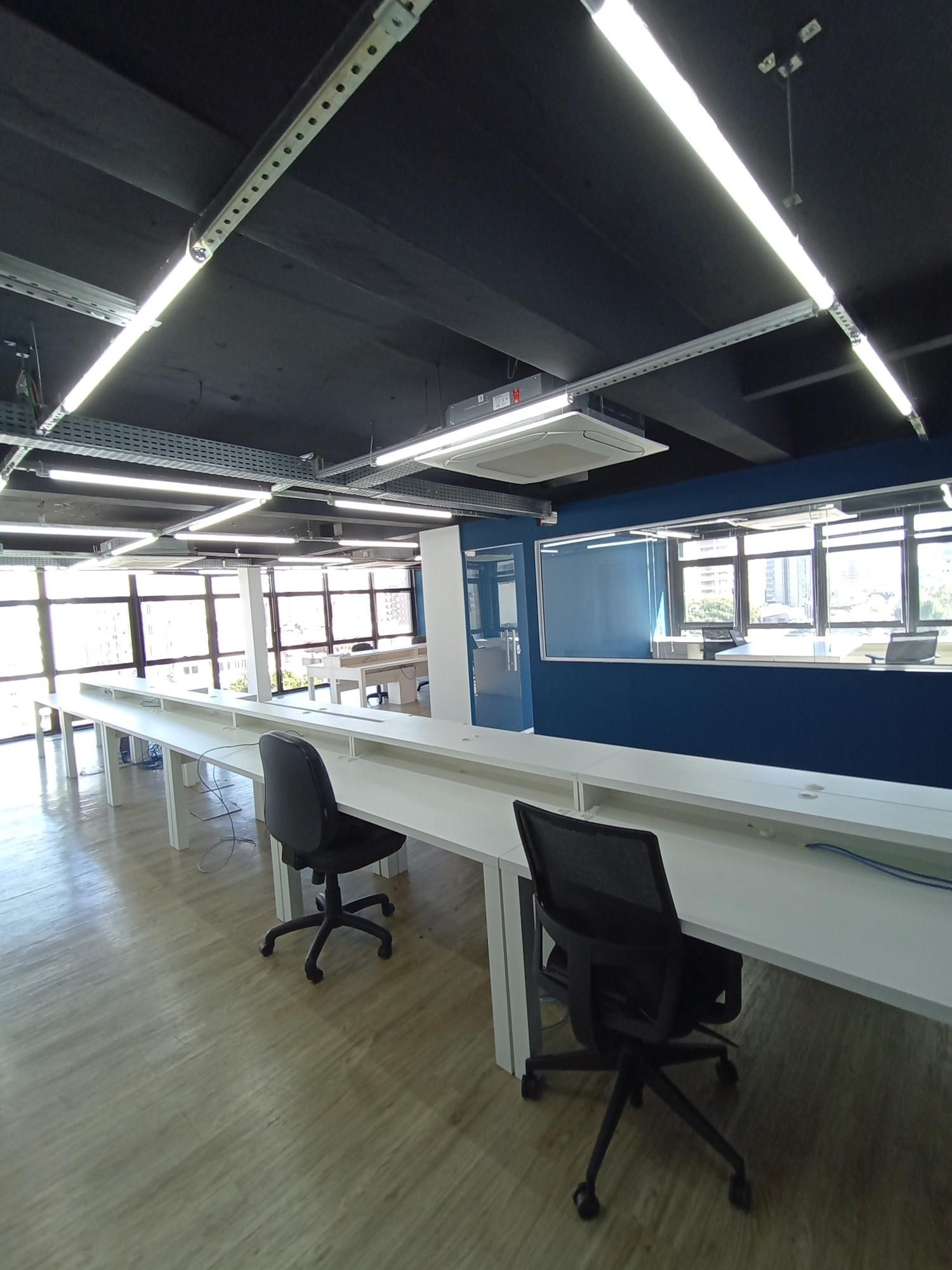 Conjunto Comercial-Sala à venda com 1 quarto, 122m² - Foto 2