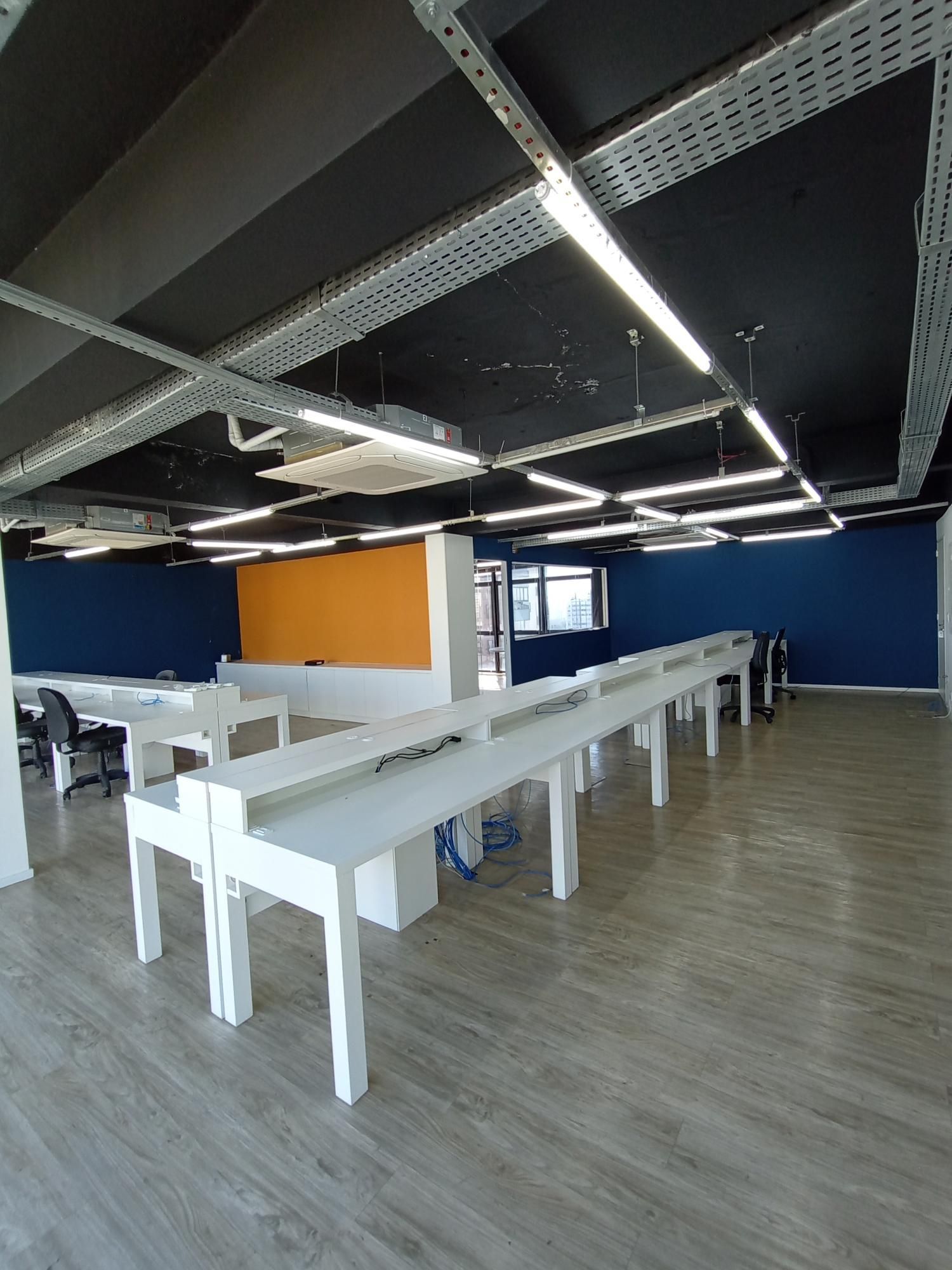 Conjunto Comercial-Sala à venda com 1 quarto, 122m² - Foto 4