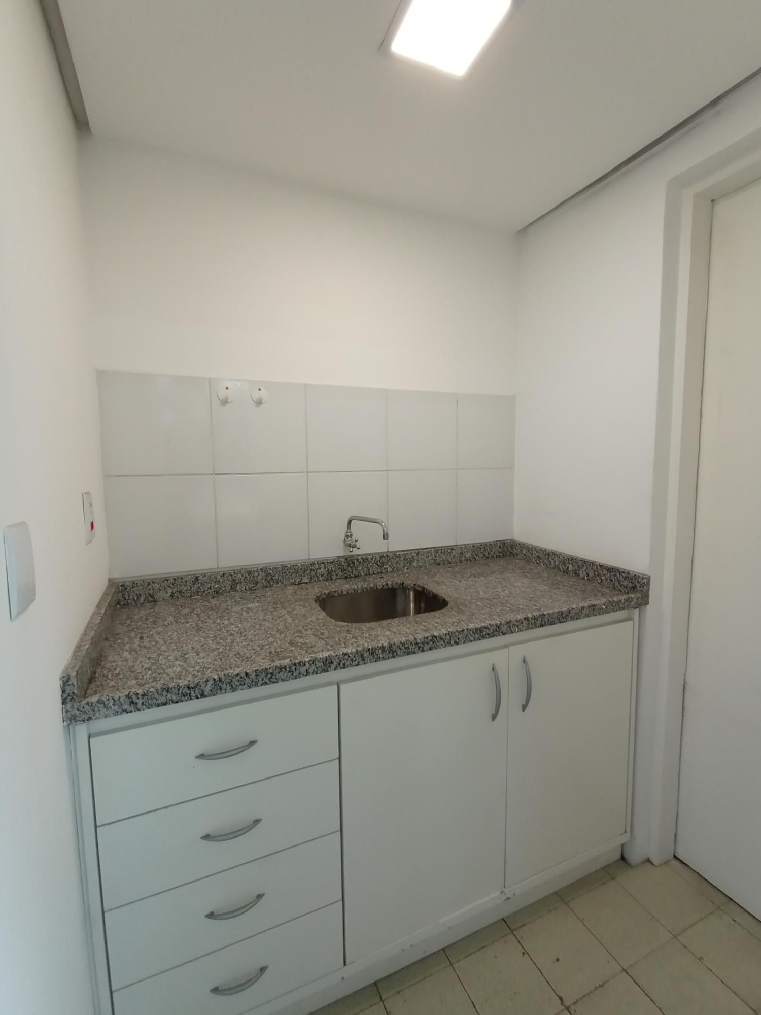 Conjunto Comercial-Sala à venda com 1 quarto, 122m² - Foto 21