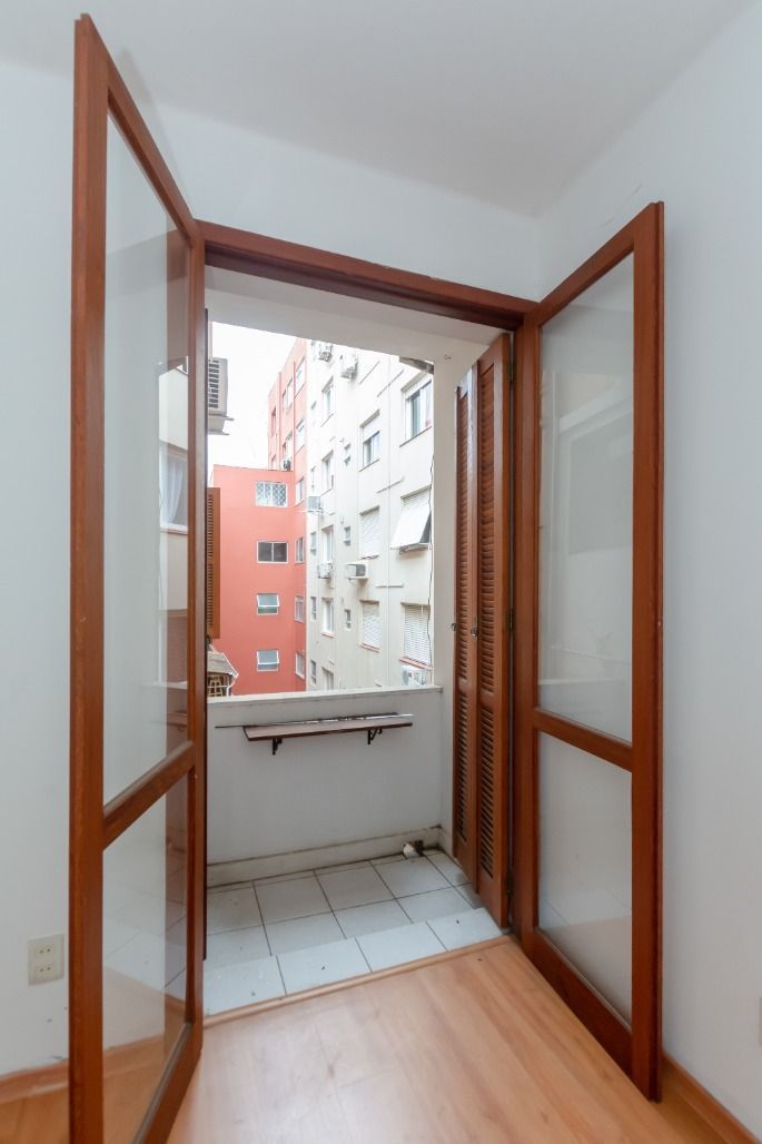 Apartamento à venda com 2 quartos, 81m² - Foto 13
