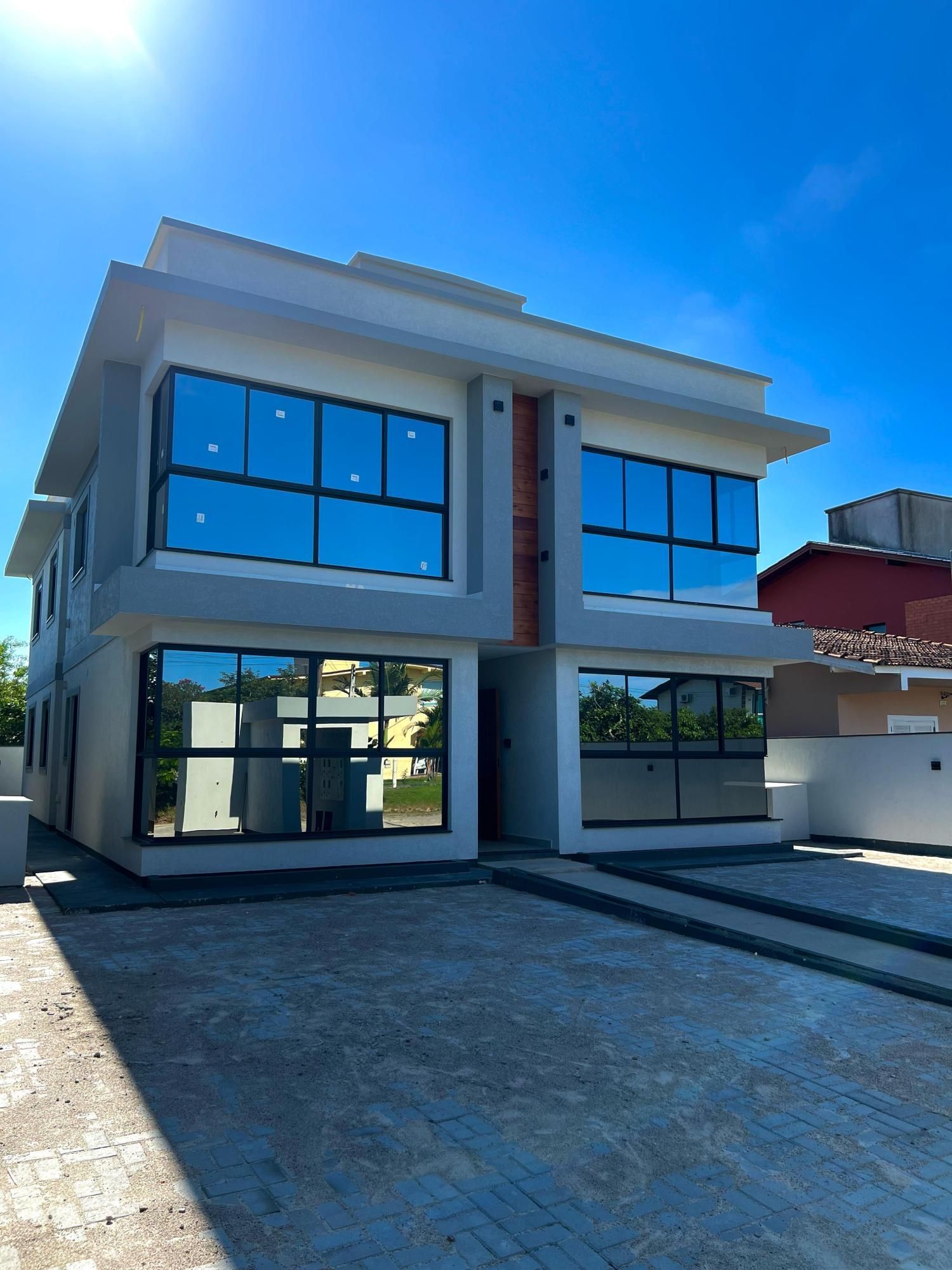 Apartamento à venda com 2 quartos, 67m² - Foto 2