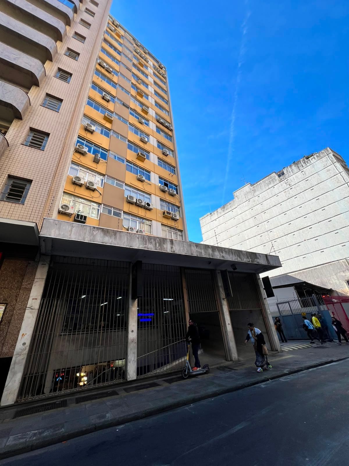 SALA COMERCIAL À VENDA NO CENTRO HISTÓRICO | JÁ LOCADA — foto 4