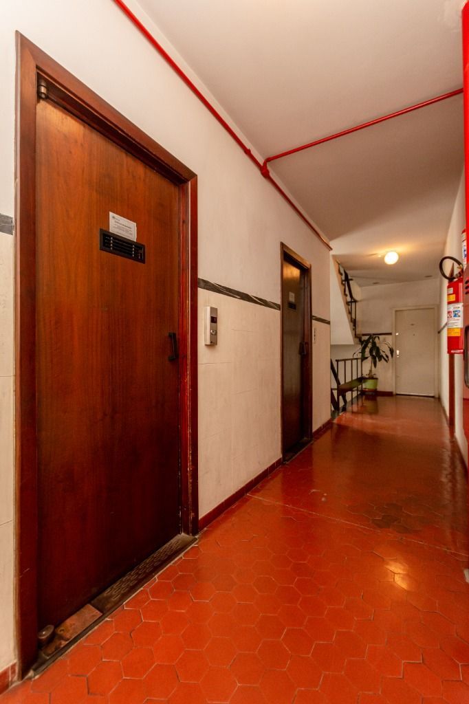 Apartamento à venda com 2 quartos, 67m² - Foto 9