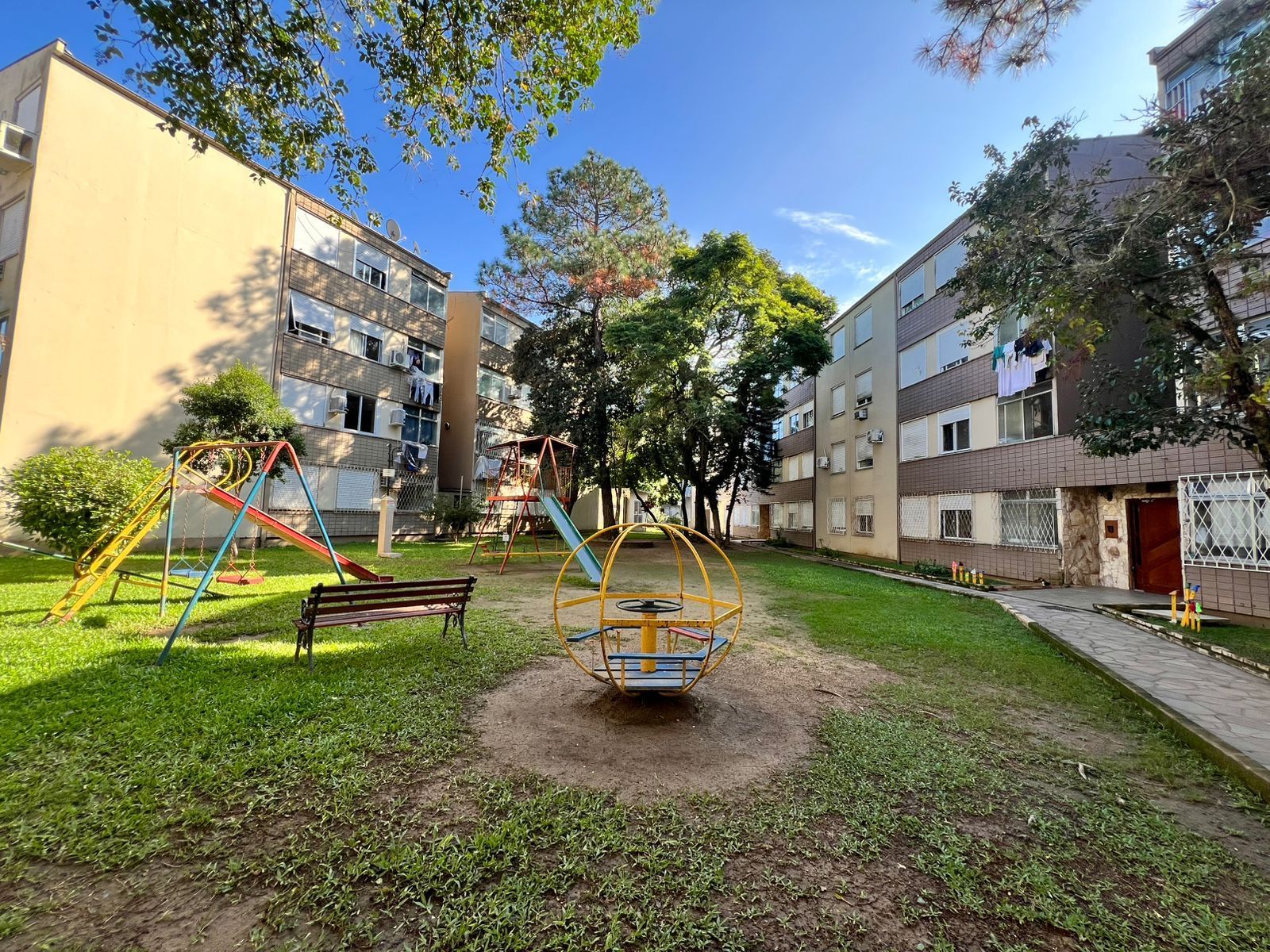 Apartamento à venda com 1 quarto, 38m² - Foto 3