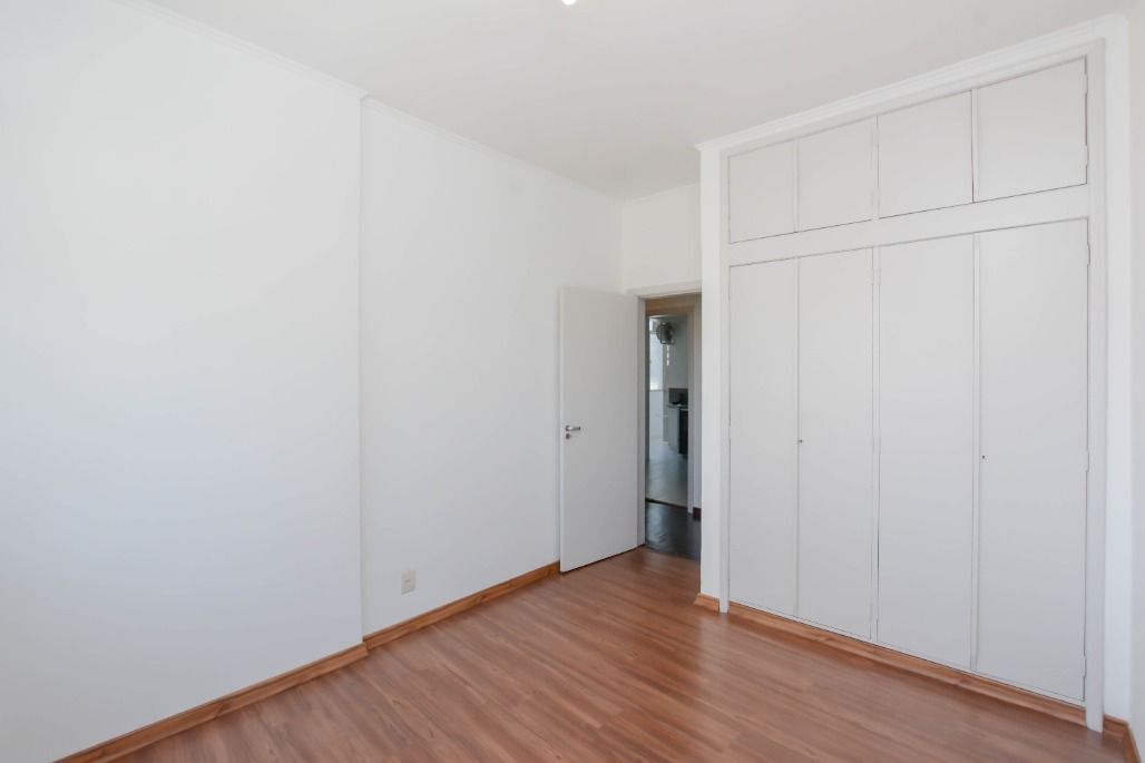 Apartamento à venda com 3 quartos, 138m² - Foto 23