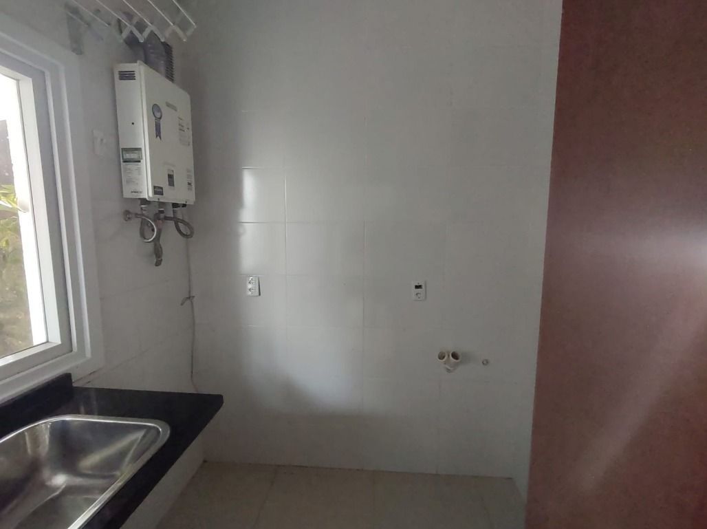 Casa à venda com 3 quartos, 223m² - Foto 15