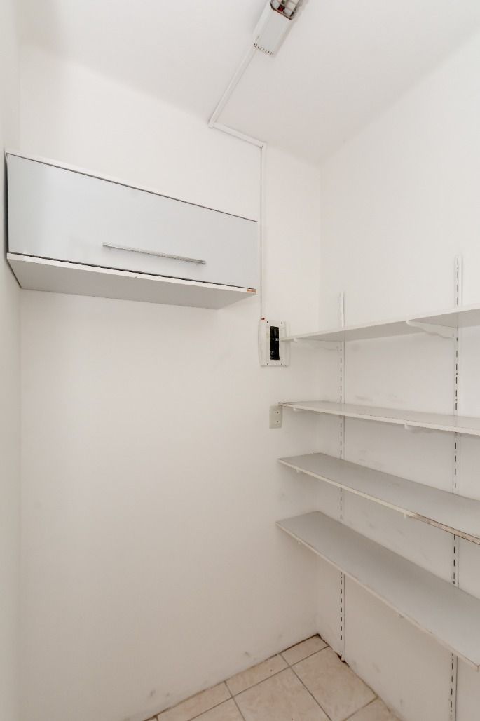 Apartamento à venda com 2 quartos, 81m² - Foto 25