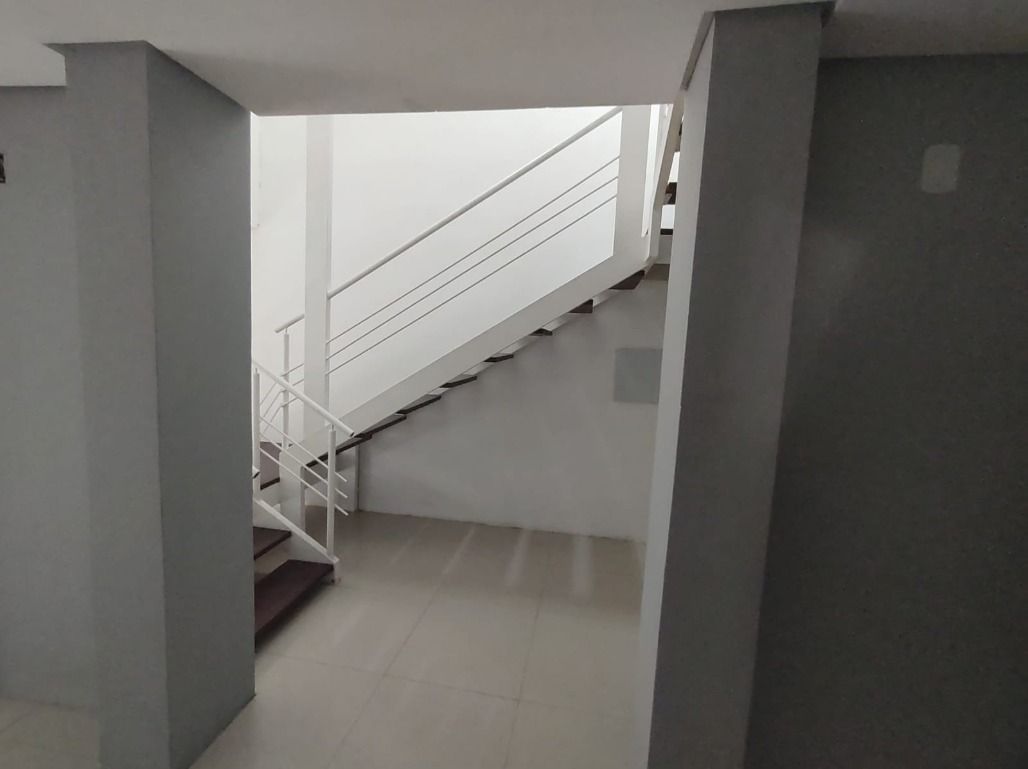 Casa à venda com 3 quartos, 223m² - Foto 12