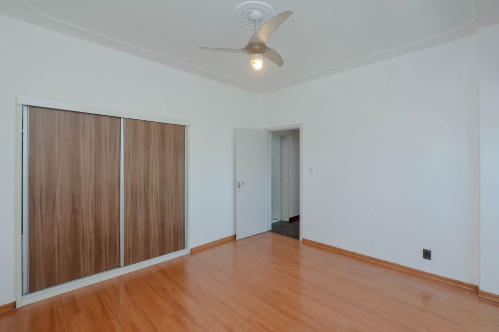 Apartamento à venda com 3 quartos, 138m² - Foto 33