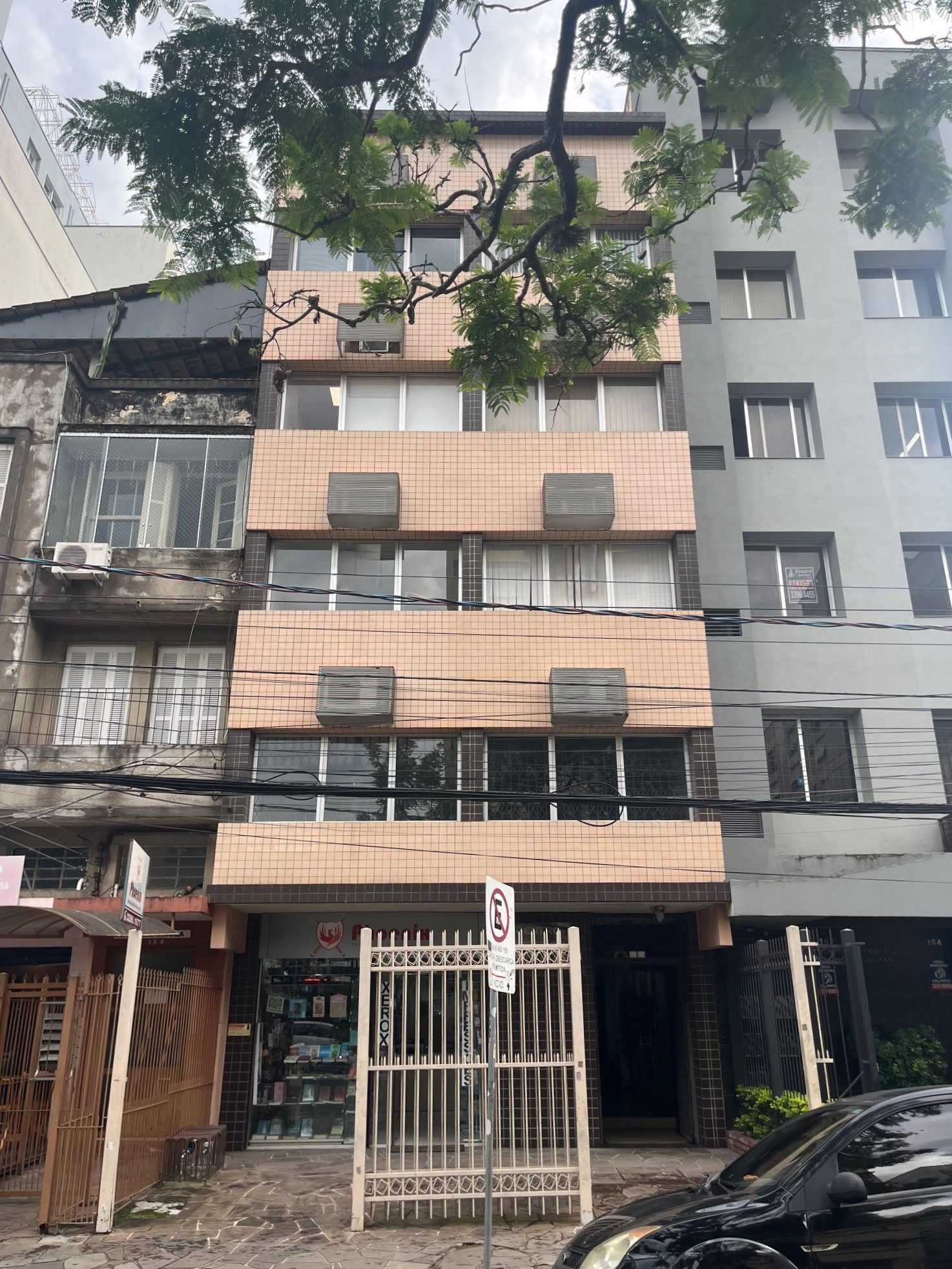 Sala Comercial à Venda na Cidade Baixa – 57m² Privativos  Excelente Oportunidade