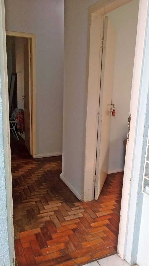 Casa à venda com 3 quartos, 180m² - Foto 2