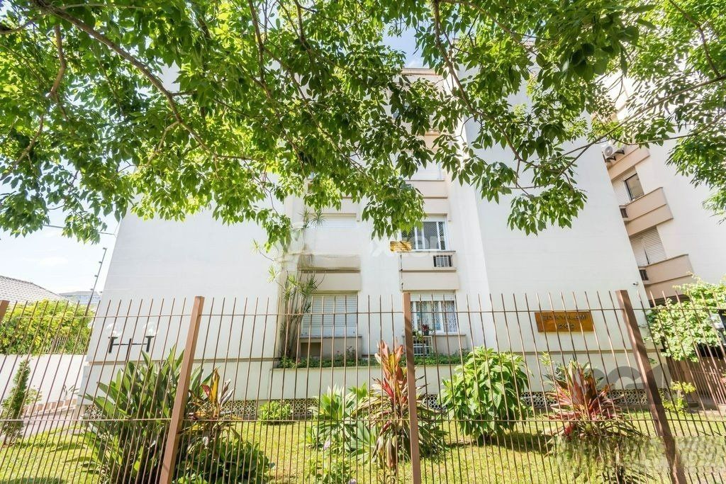 Apartamento à venda com 2 quartos, 68m² - Foto 2