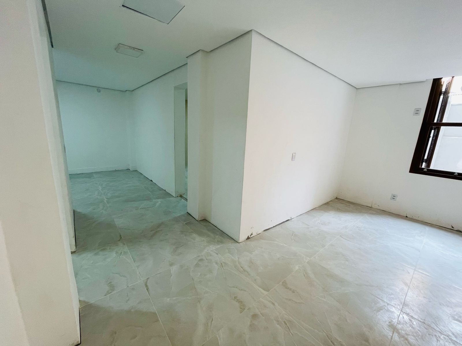 Apartamento à venda com 3 quartos, 106m² - Foto 33