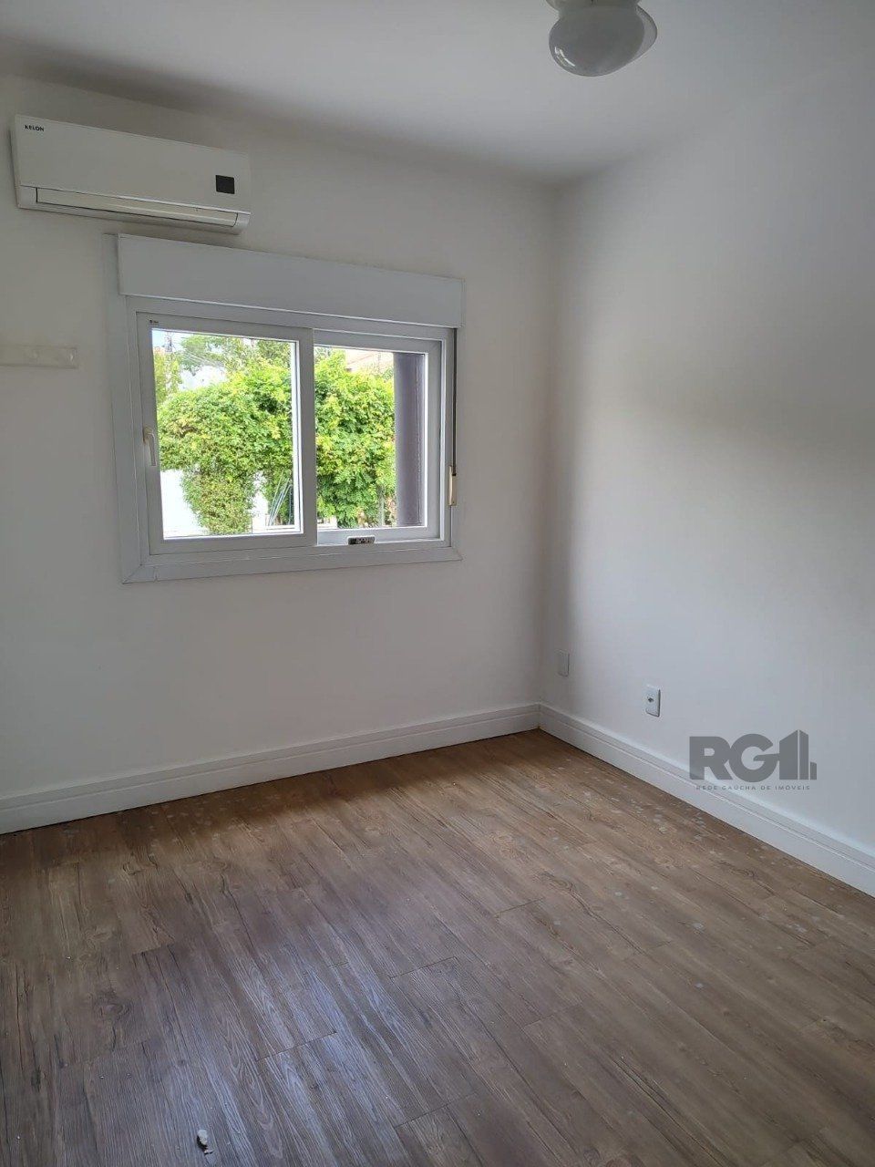 Sobrado à venda com 3 quartos, 210m² - Foto 13