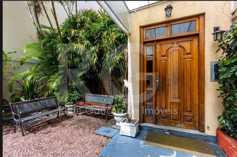 Apartamento à venda com 43m², 1 quarto, 1 vaga no bairro Centro Histórico em Porto Alegre
