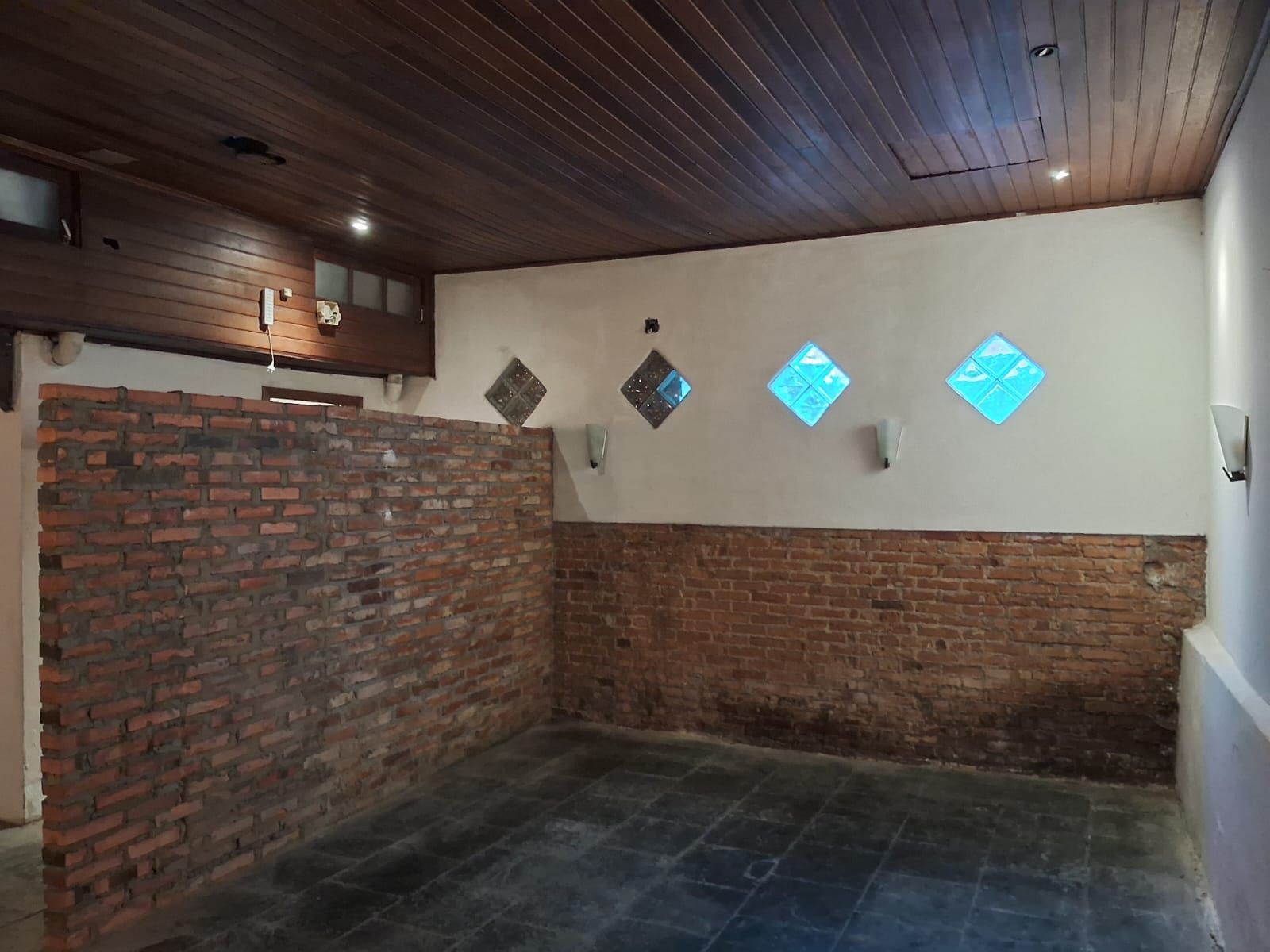 Casa a venda no bairro cidade Baixa!