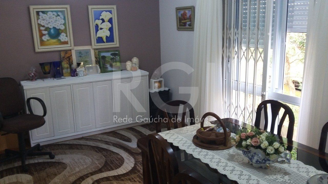Apartamento  2 quartos , 2 banheiros e garagem  Praia de Belas!