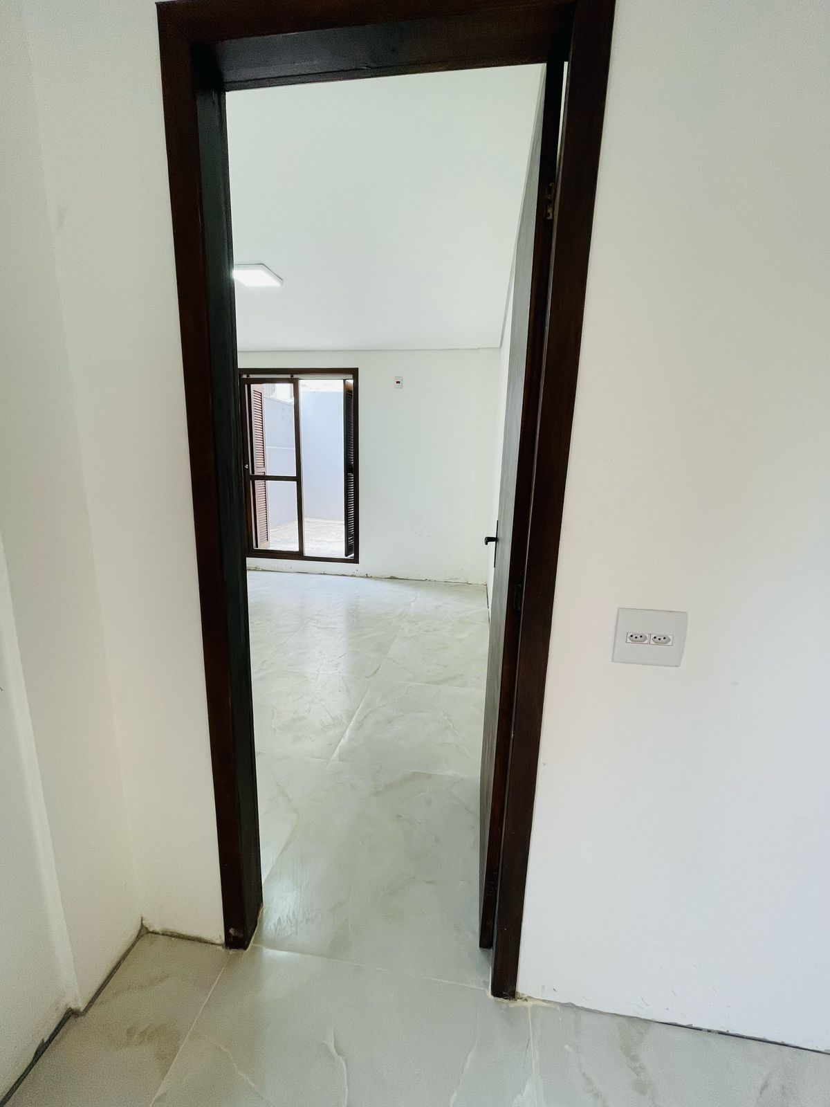 Apartamento à venda com 3 quartos, 106m² - Foto 3