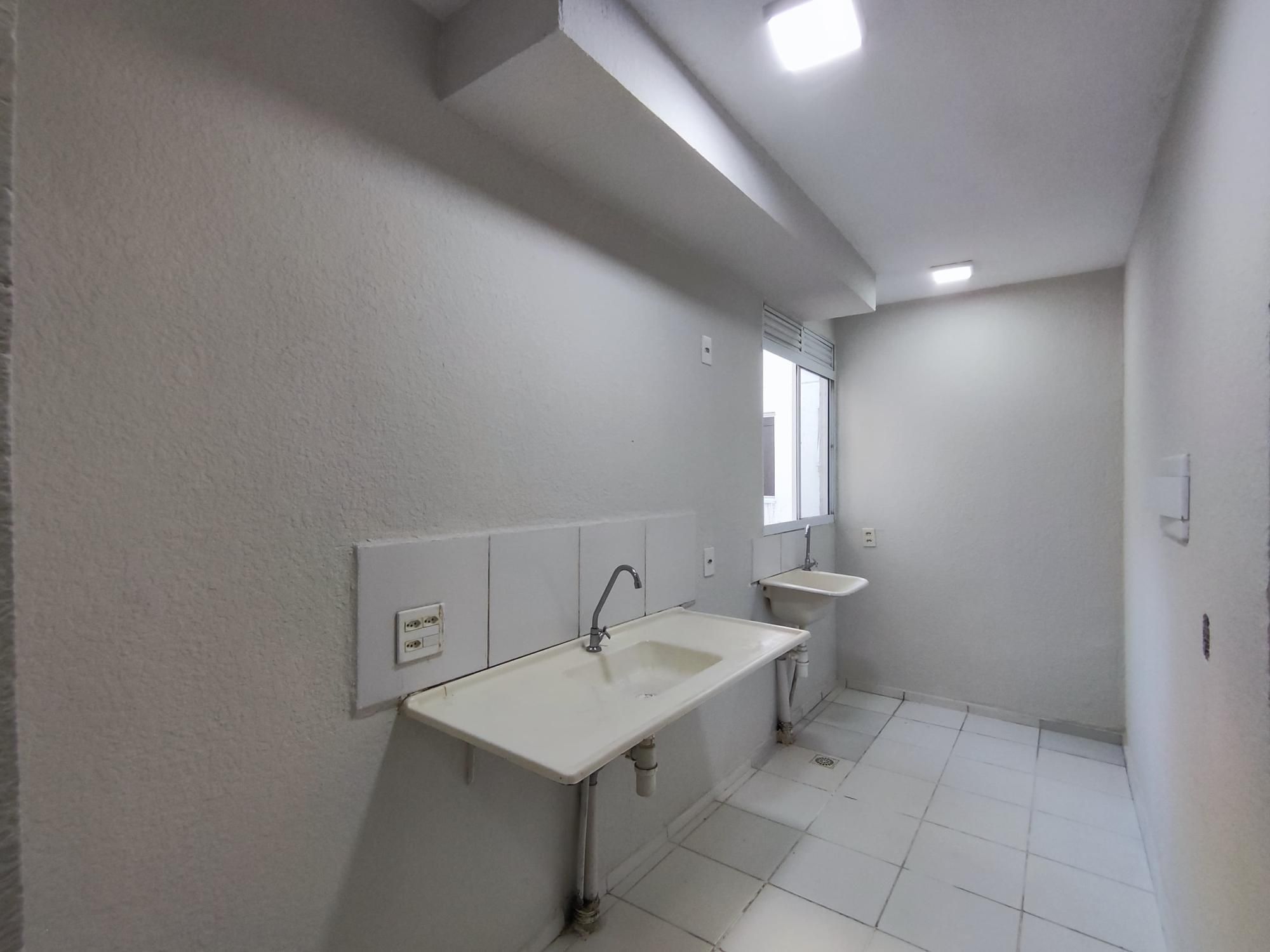 Apartamento à venda com 2 quartos, 42m² - Foto 11