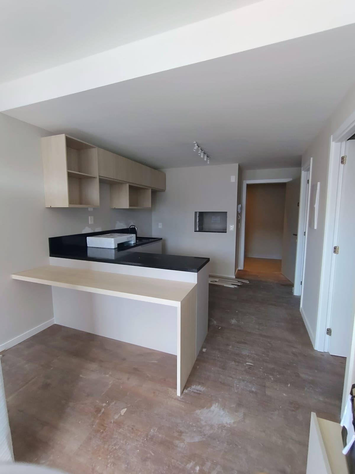 Apartamento 1 quarto novo com garagem na Cidade Baixa