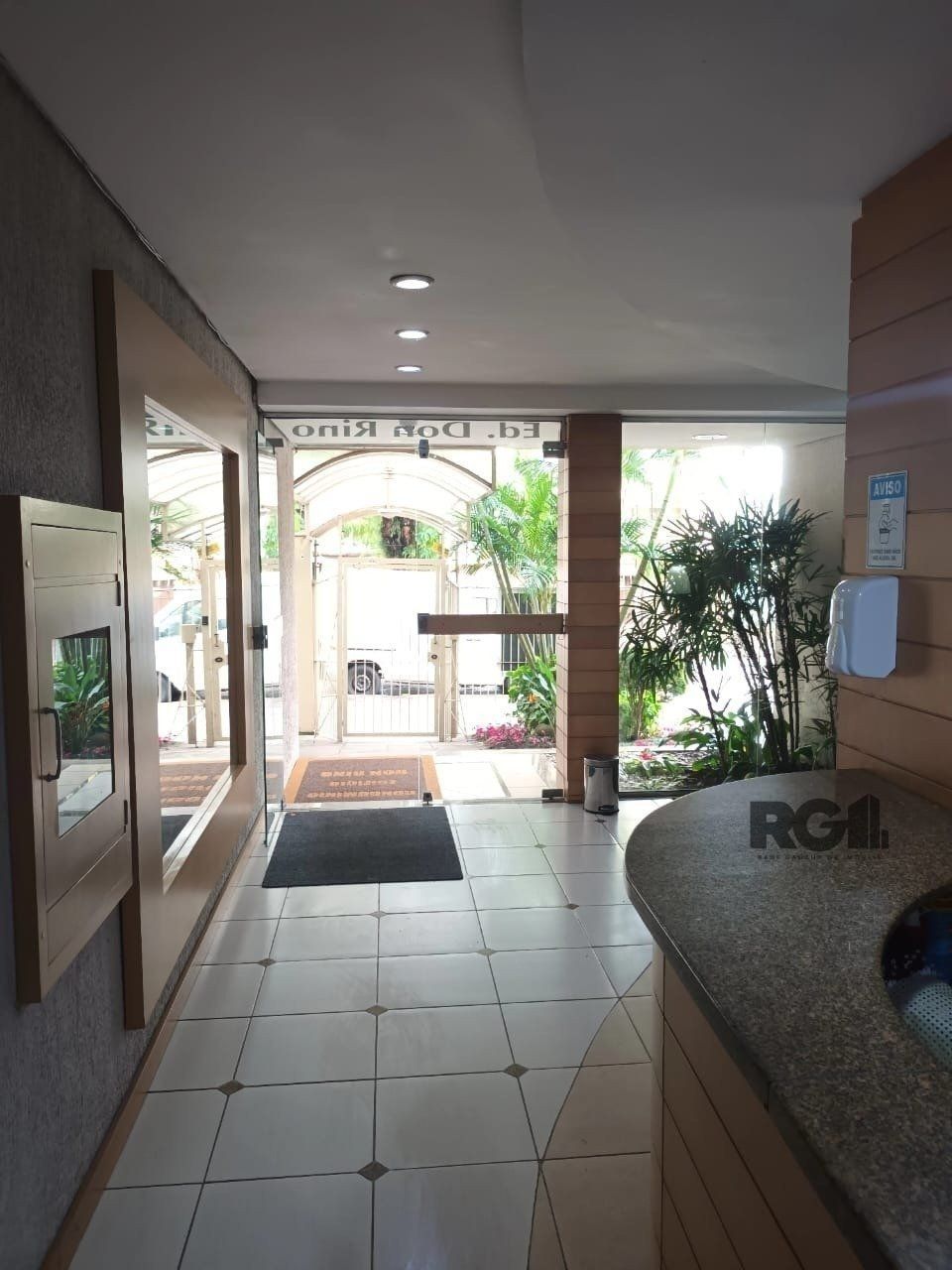 Apartamento à venda com 2 quartos, 69m² - Foto 41
