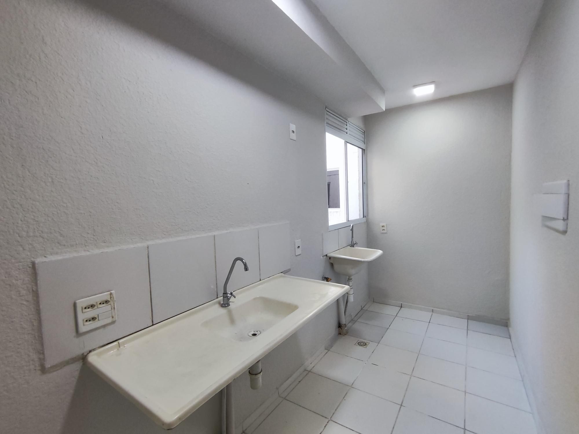 Apartamento à venda com 2 quartos, 42m² - Foto 10