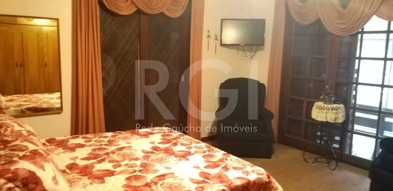 Casa à venda com 6 quartos, 750m² - Foto 13