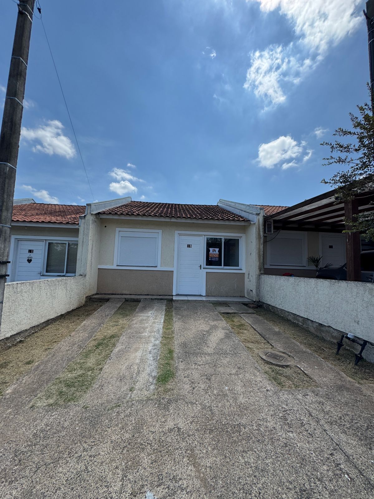 EXCELENTE OPORTUNIDADE CASA EM CONDOMÍNIO EM ALVORADA — foto 2