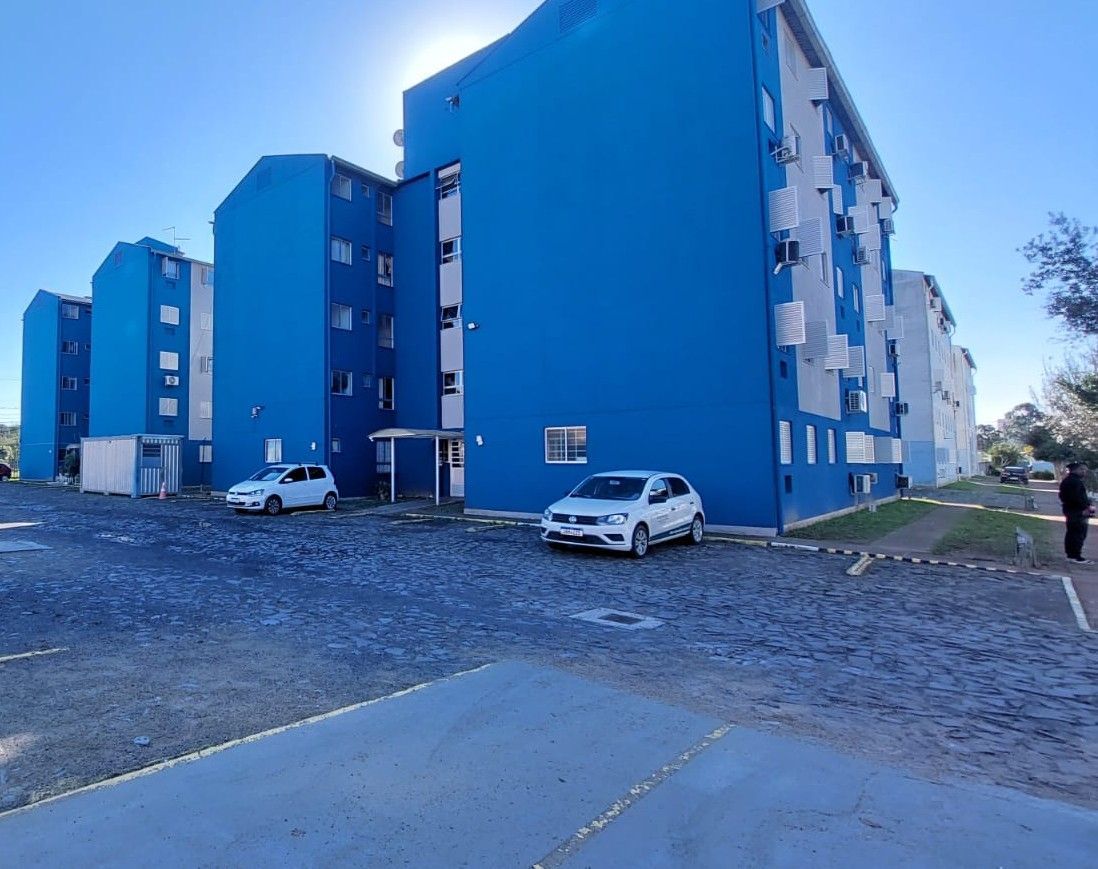 Apartamento com 38m², 2 dormitórios no bairro Rubem Berta em Porto Alegre para Comprar