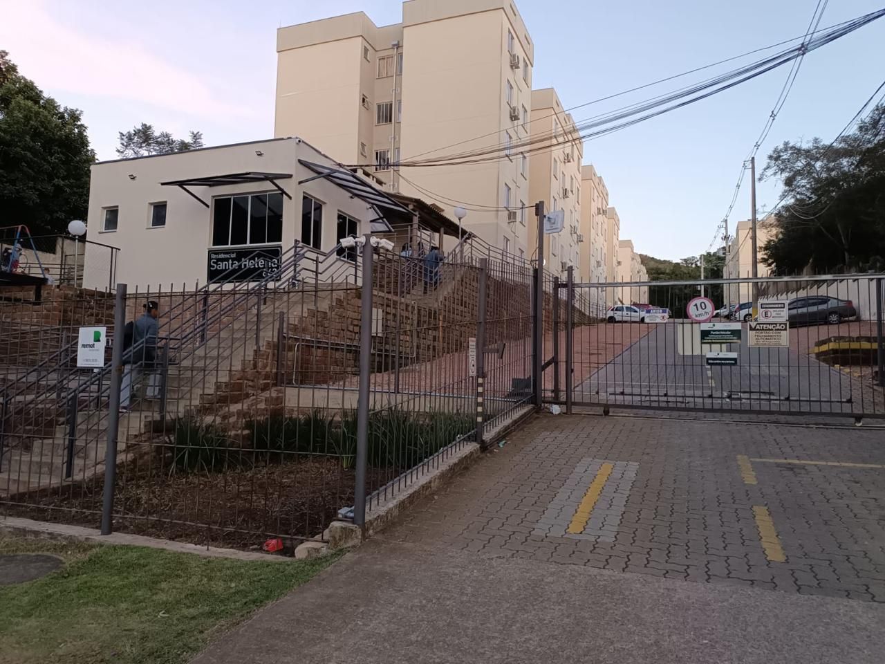 Apartamento com 42m², 2 dormitórios no bairro Glória em Porto Alegre para Comprar